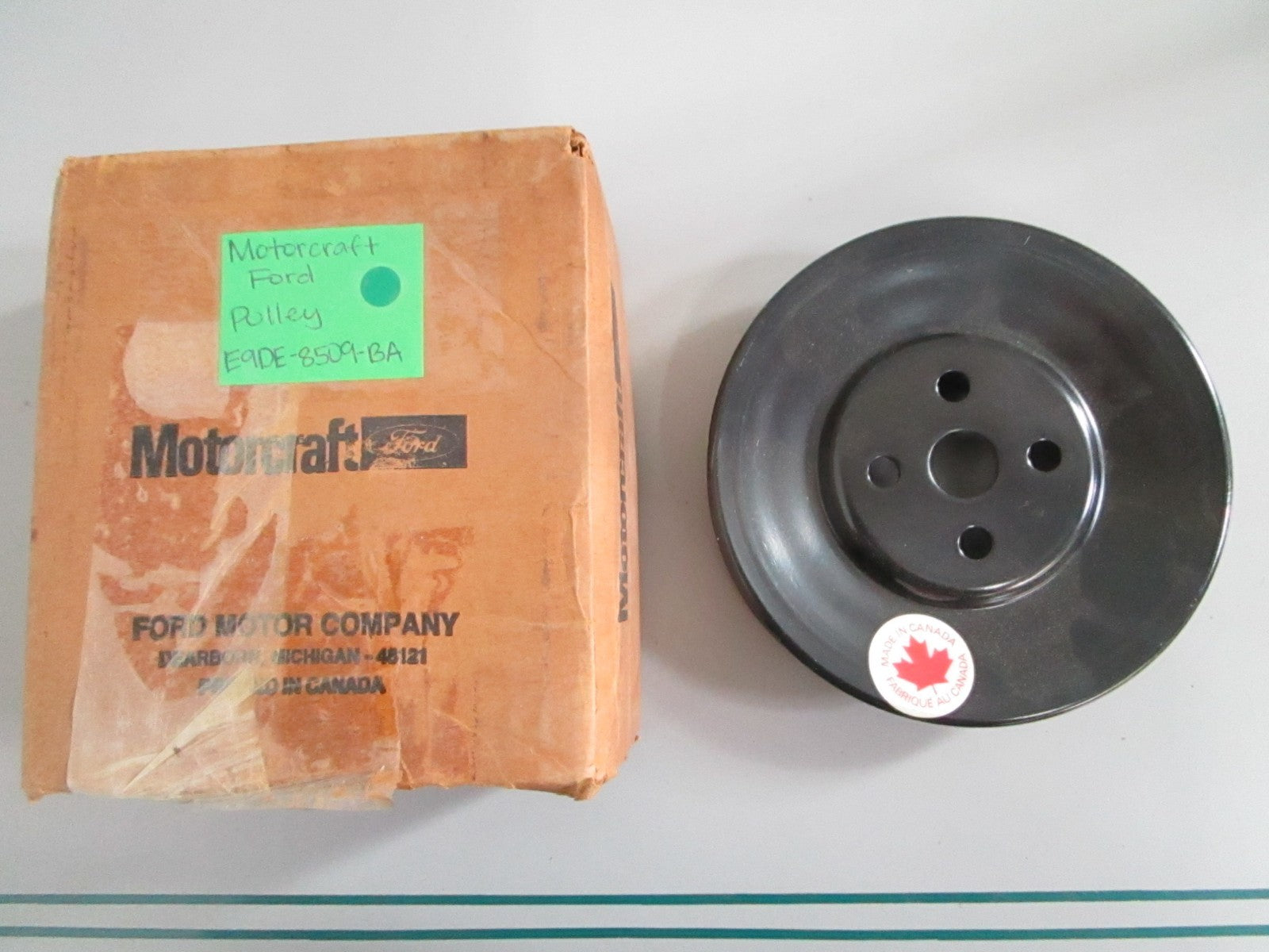 NEW OEM E9DE-8509-BA Motorcraft Ford Pulley 0820