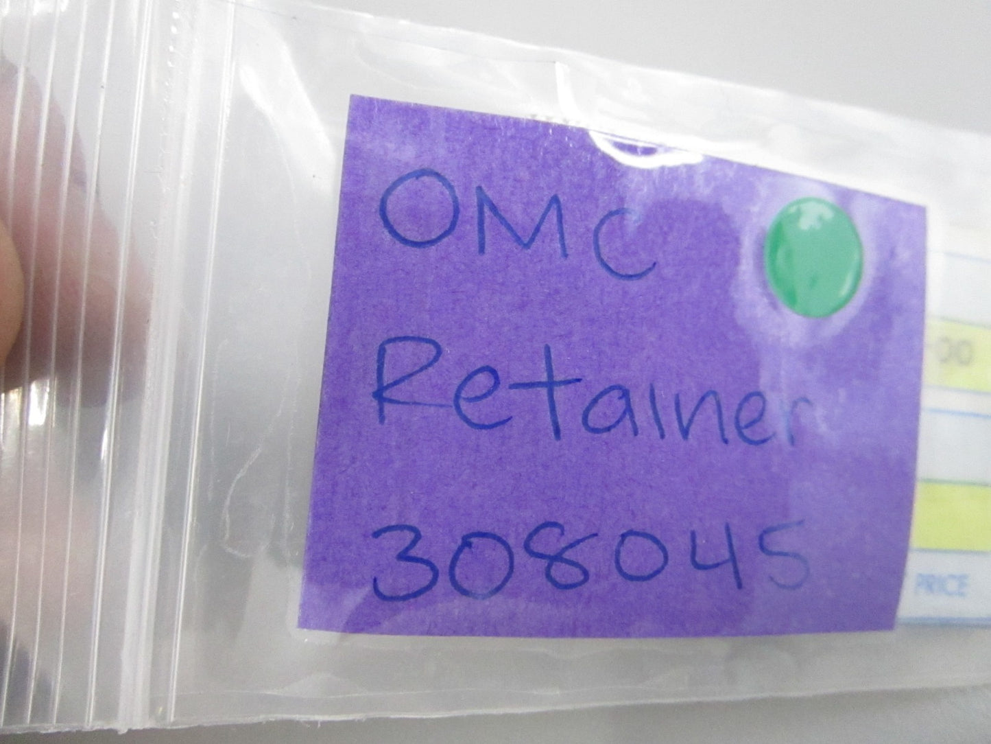 NEW OEM (LOT OF 2) 308045 0308045 OMC Johnson Evinrude Retainer 0810
