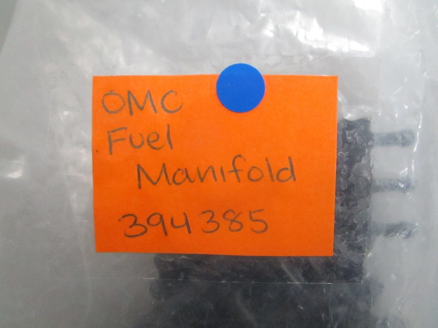 *NEW OEM* 0820 OMC Johnson Evinrude Fuel Manifold 394385 0394385