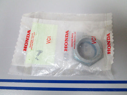 NEW OEM 90304-ZV5-013 Honda Nut 0720