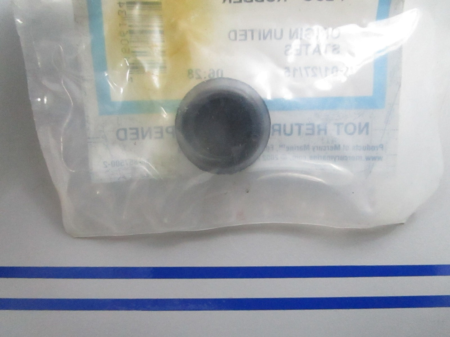 *NEW OEM* 0810 Mercury Quicksilver Plug 19-824928001
