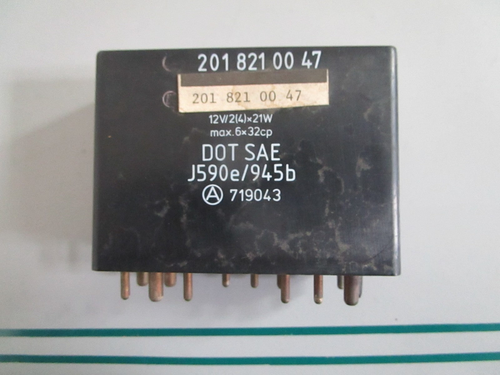 NEW OEM 2018210247 Mercedes-Benz Multi-Purpose Relay 0820