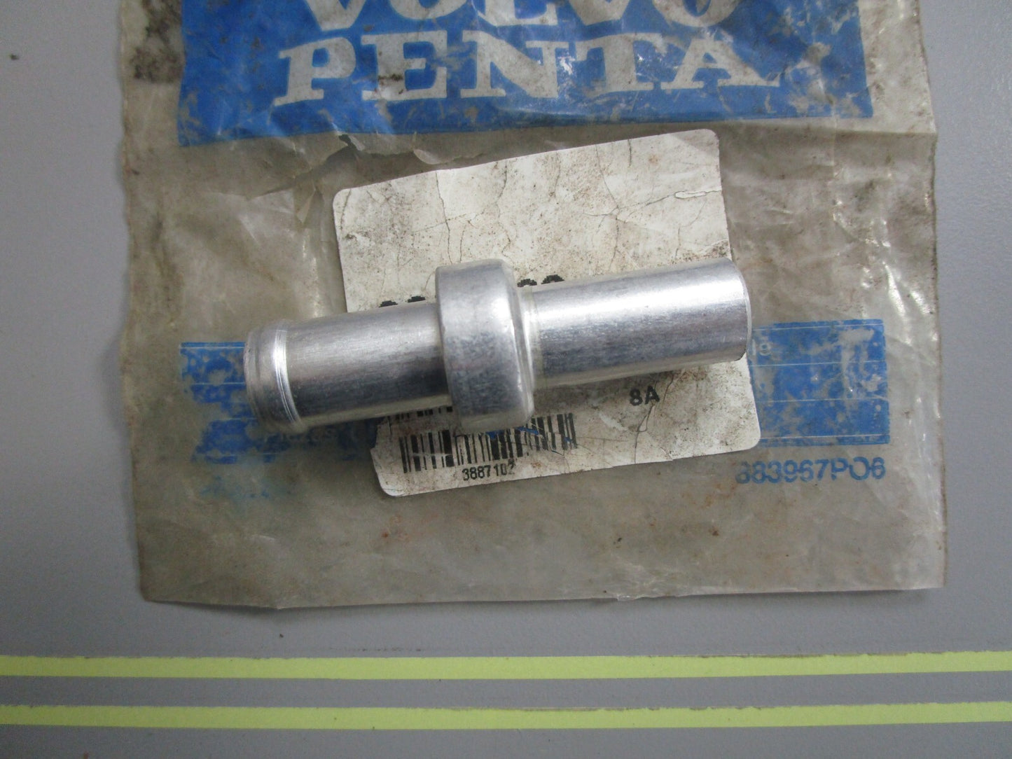 *NEW OEM* 0810 Volvo Penta Check Valve 3887102