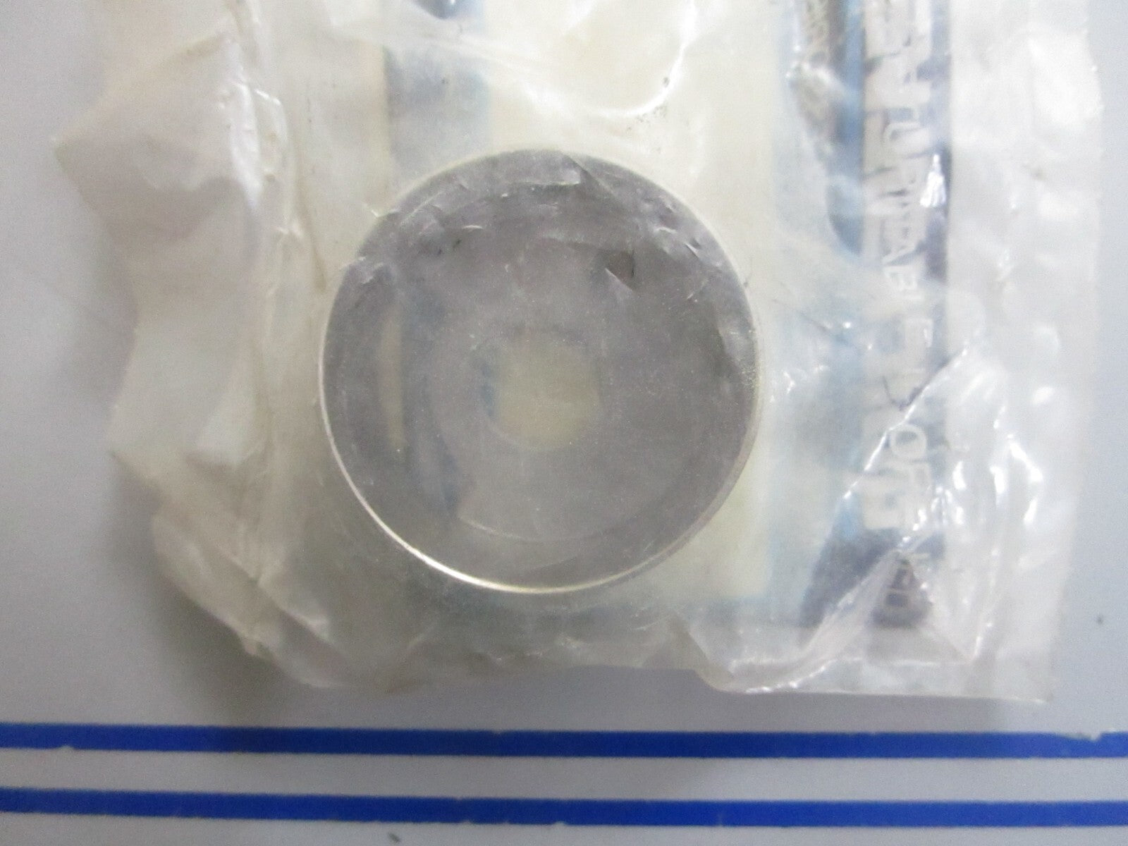 *NEW OEM* 0810 Mercury Quicksilver Insert 11589M