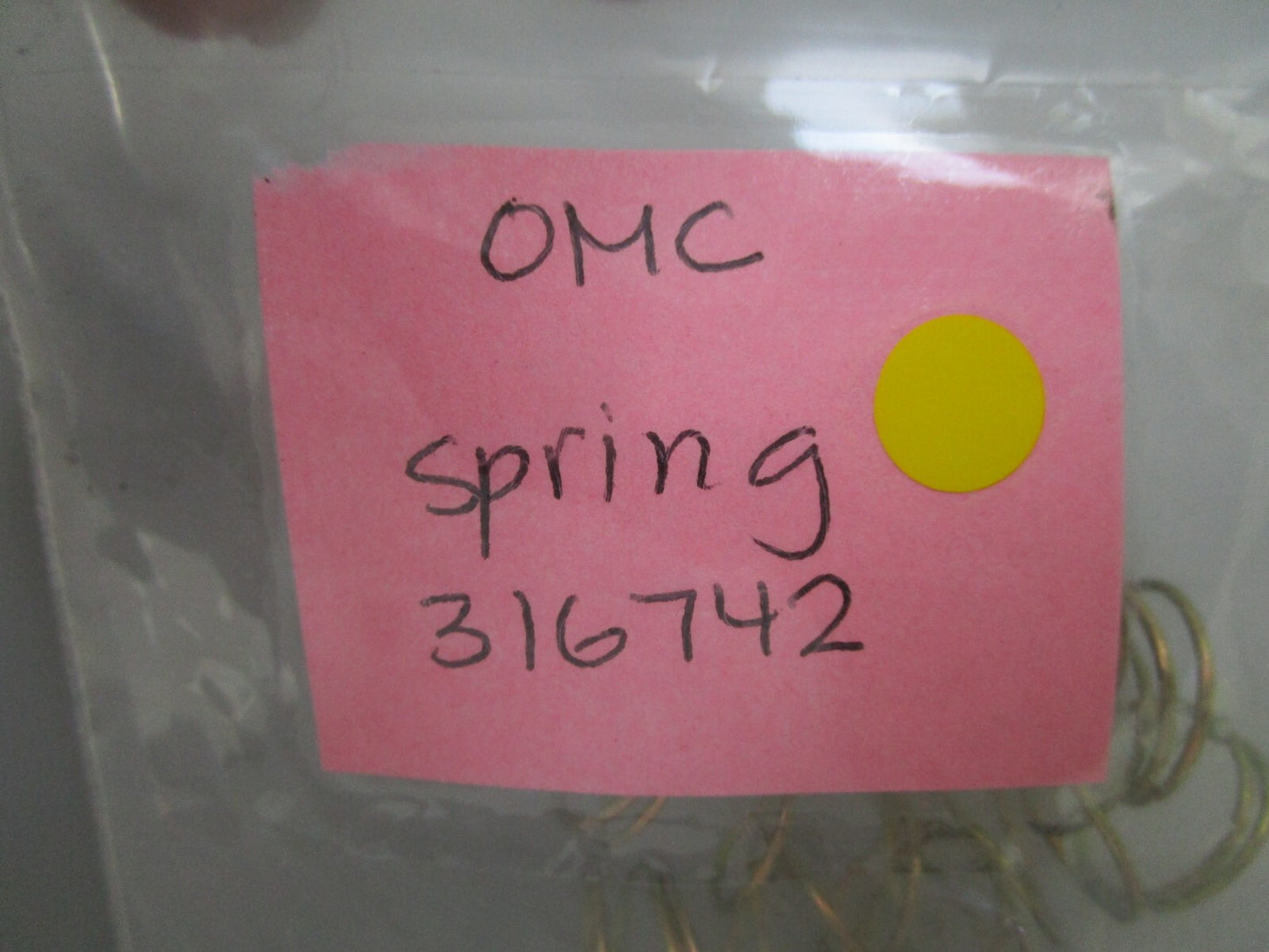 *NEW OEM* 0750 OMC Johnson Evinrude SPRING 316742 0316742