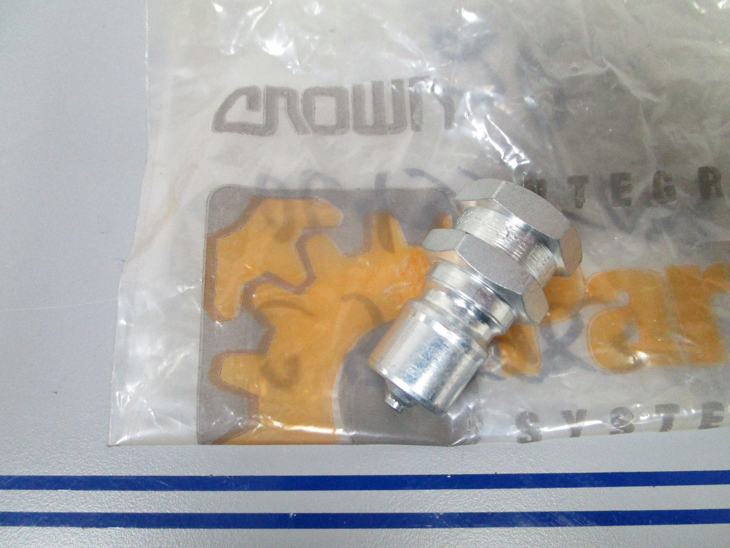 NEW OEM 064333-003 Crown Fitting 0720