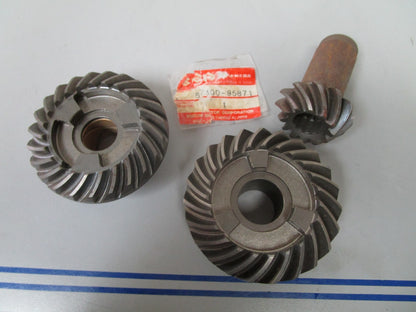 *NEW OEM* 0720 Suzuki 50hp Pinion Gear Set 57300-95871