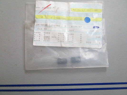 *NEW OEM* (LOT OF 2) 0810 OMC Johnson Evinrude Cushion 5033022