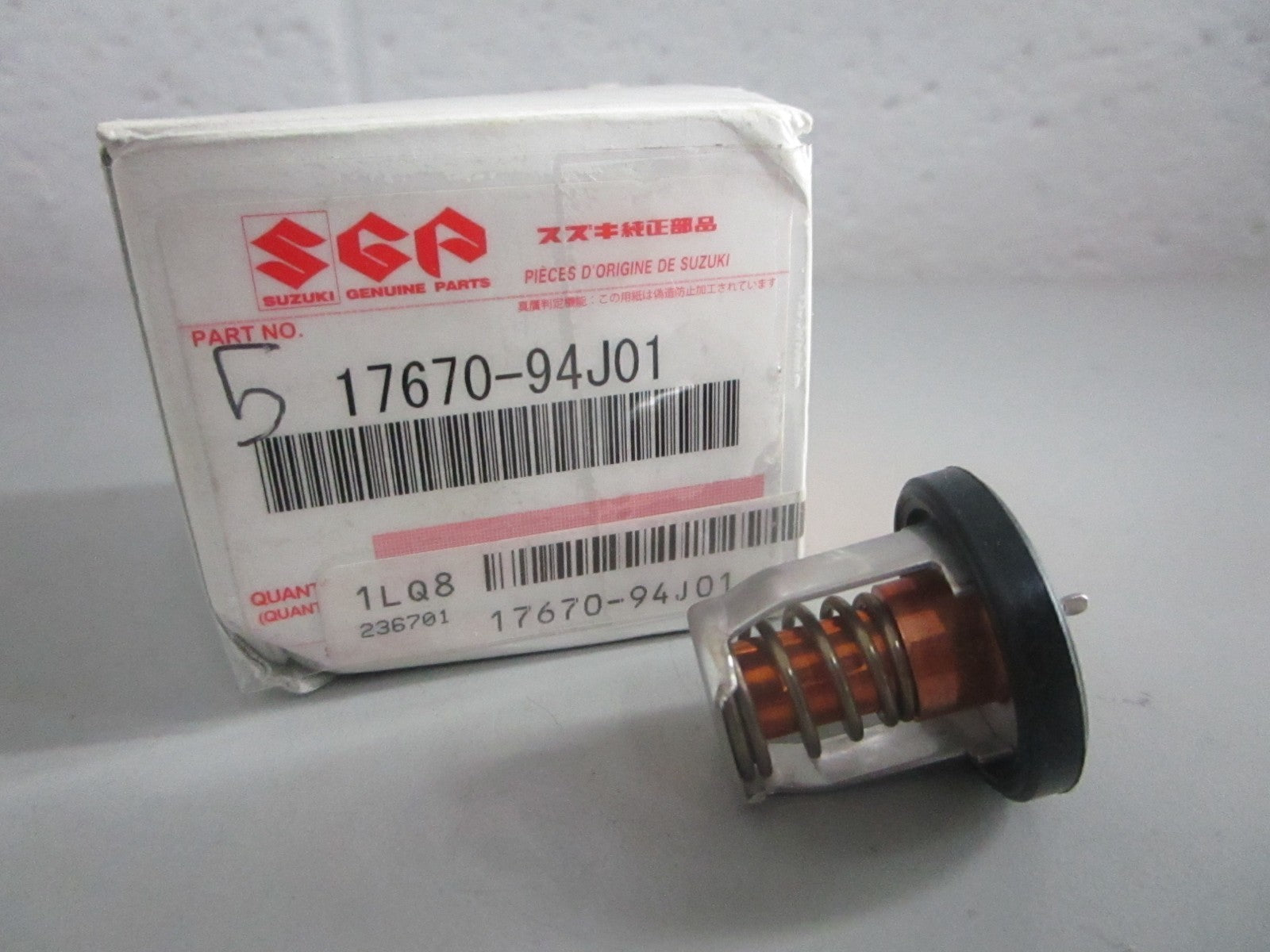 NEW OEM 17670-94J01 Suzuki Thermostat 0820