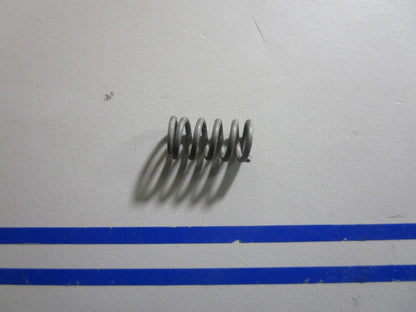 *NEW OEM* 0810 Volvo Penta Spring 824779