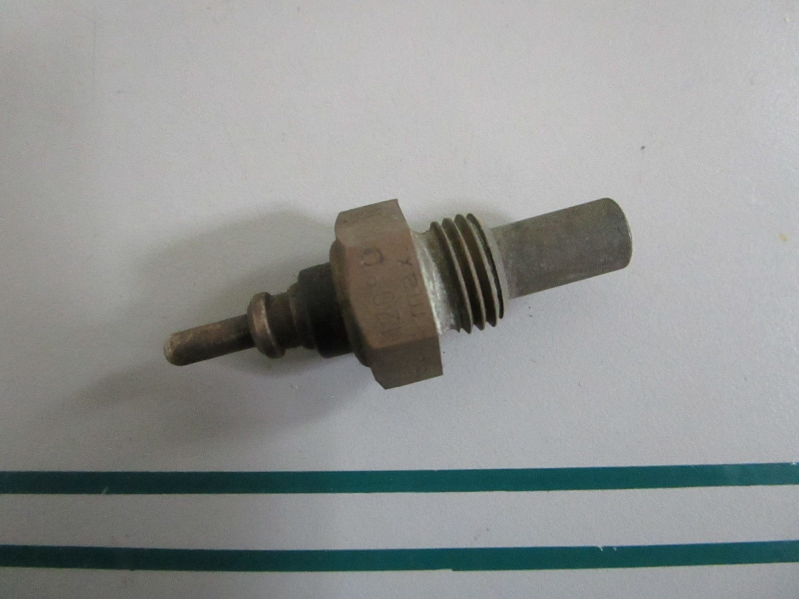 NEW OEM 0055421012 Mercedes-Benz Temperature Sensor 0820