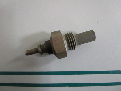 NEW OEM 0055421012 Mercedes-Benz Temperature Sensor 0820