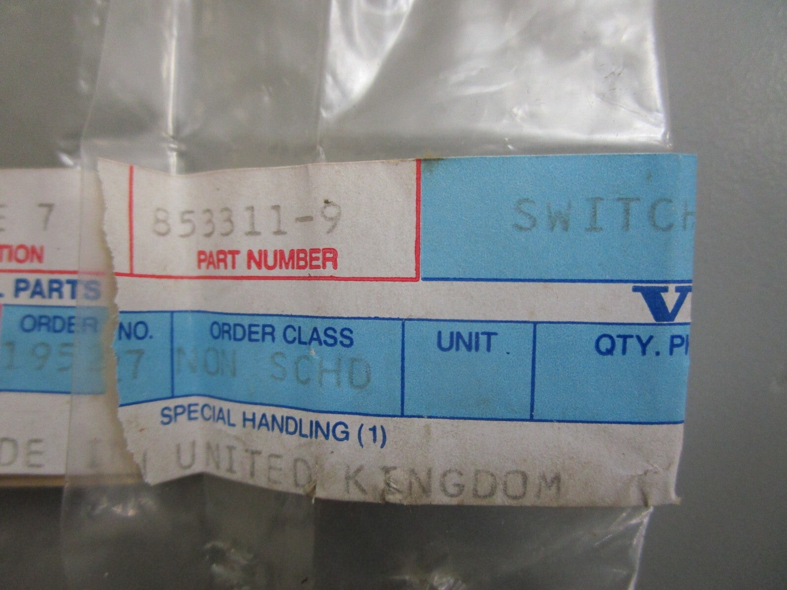 *NEW OEM* 0810 Volvo Penta Switch 853311-9