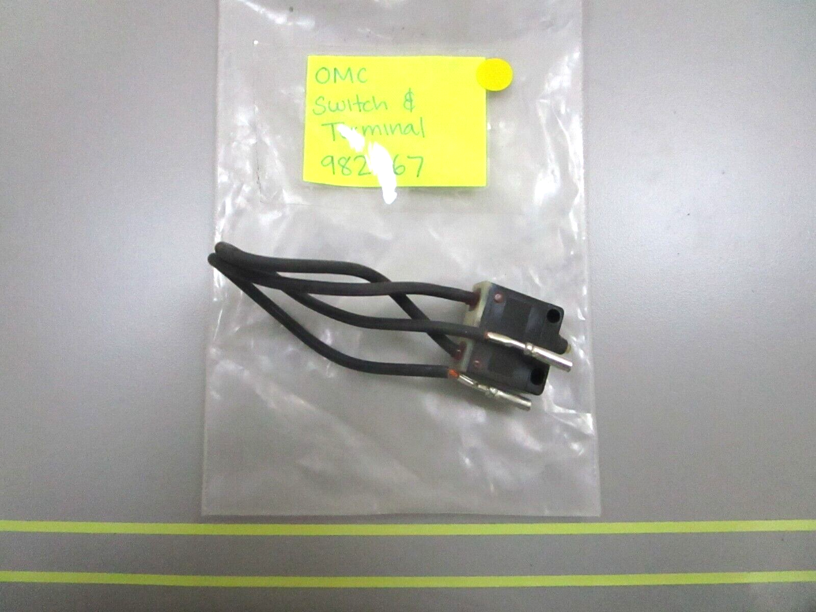 *NEW OEM* 0750 OMC Johnson Evinrude SWITCH & TERMINAL 982767 0982767