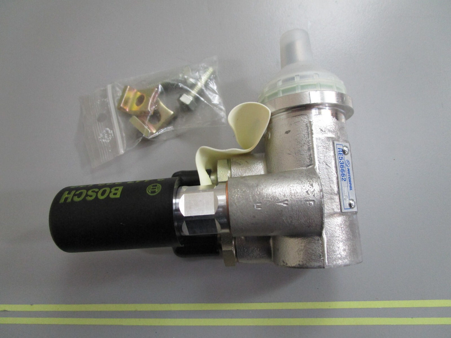 *NEW OEM* 0820 John Deere Fuel Pump RE536662