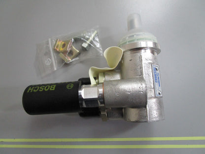 *NEW OEM* 0820 John Deere Fuel Pump RE536662