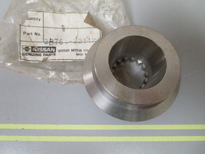 *NEW OEM* 0720 Nissan Tohatsu Thrust Holder 3B7-64231-1 3B7642311