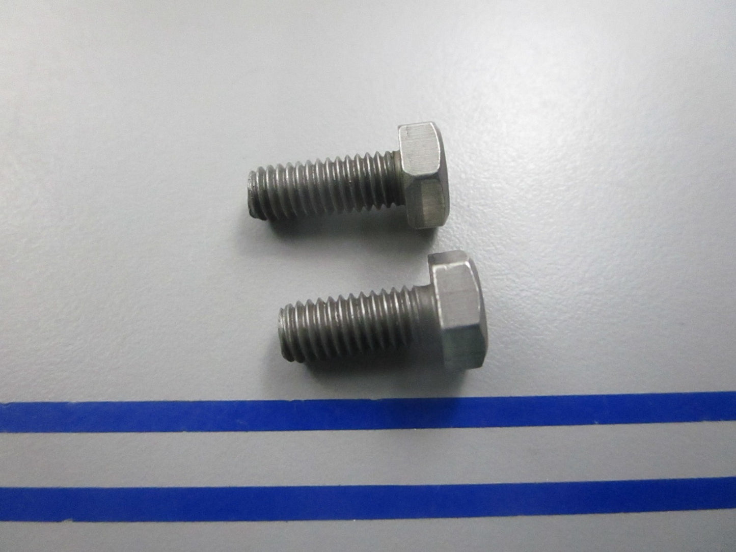 NEW OEM (LOT OF 2) 10-83395M Mercury Quicksilver Plate 0810