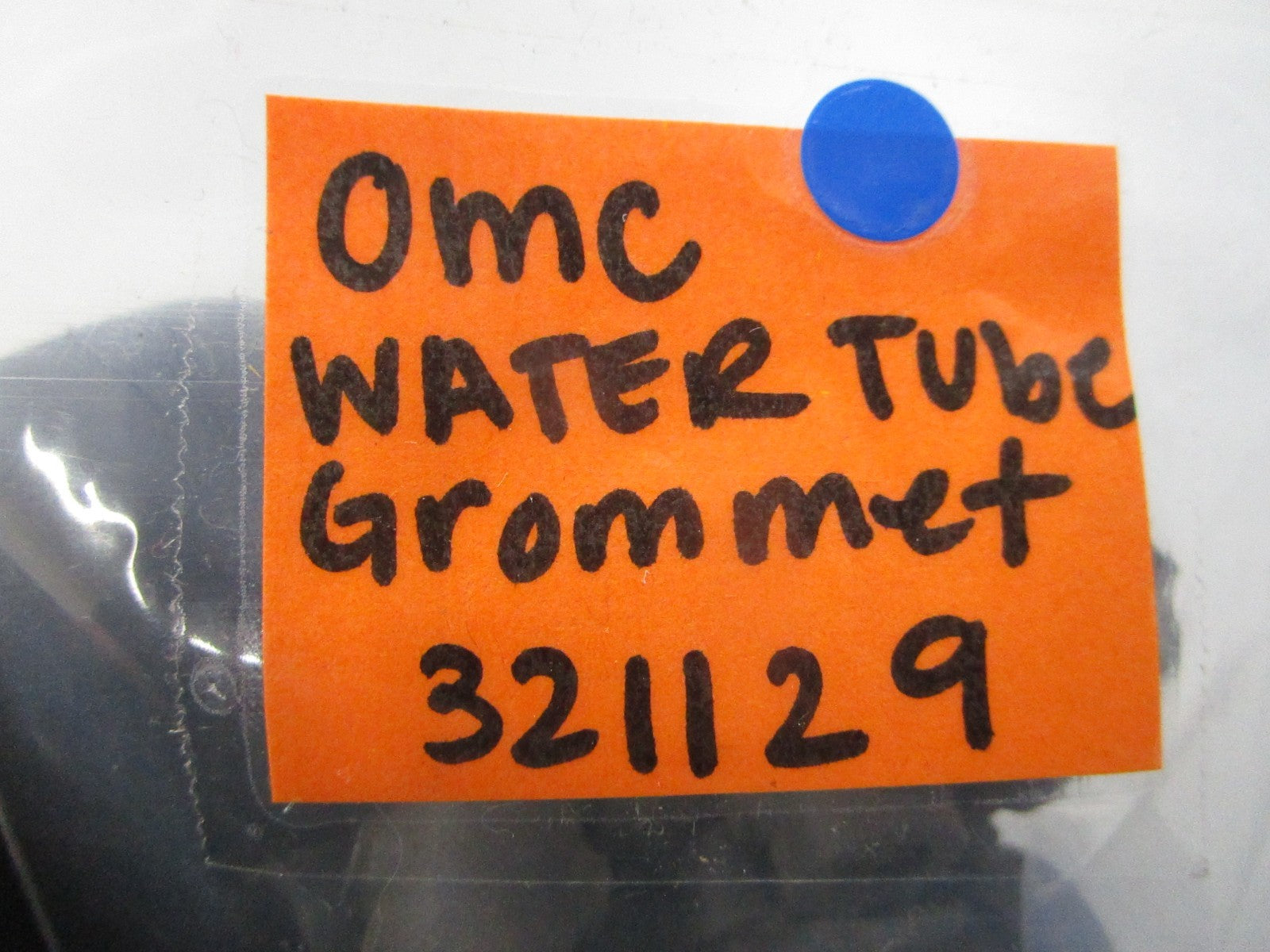 *NEW OEM* (LOT OF 2) 0810 OMC Johnson Evinrude Water Tube Grommet 321129 0321129