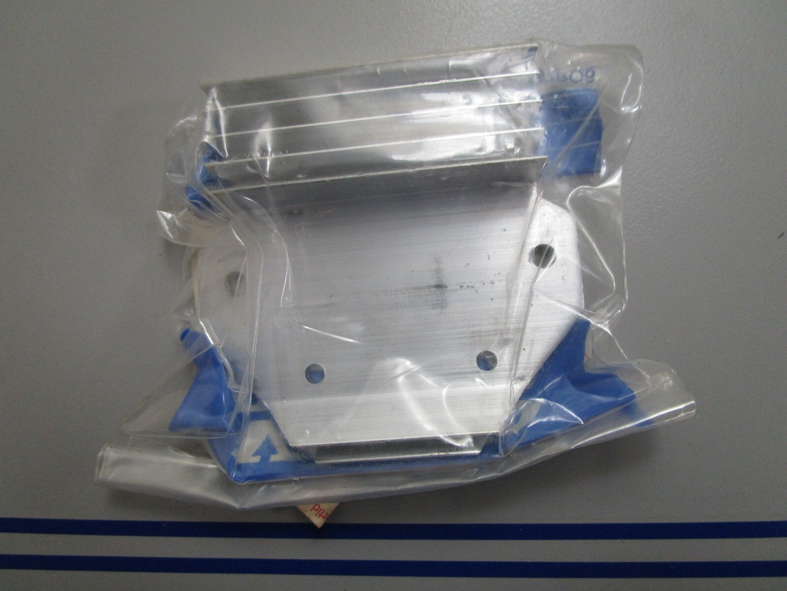 *NEW OEM* 0720 Volvo Penta Cooling Plate 3858985