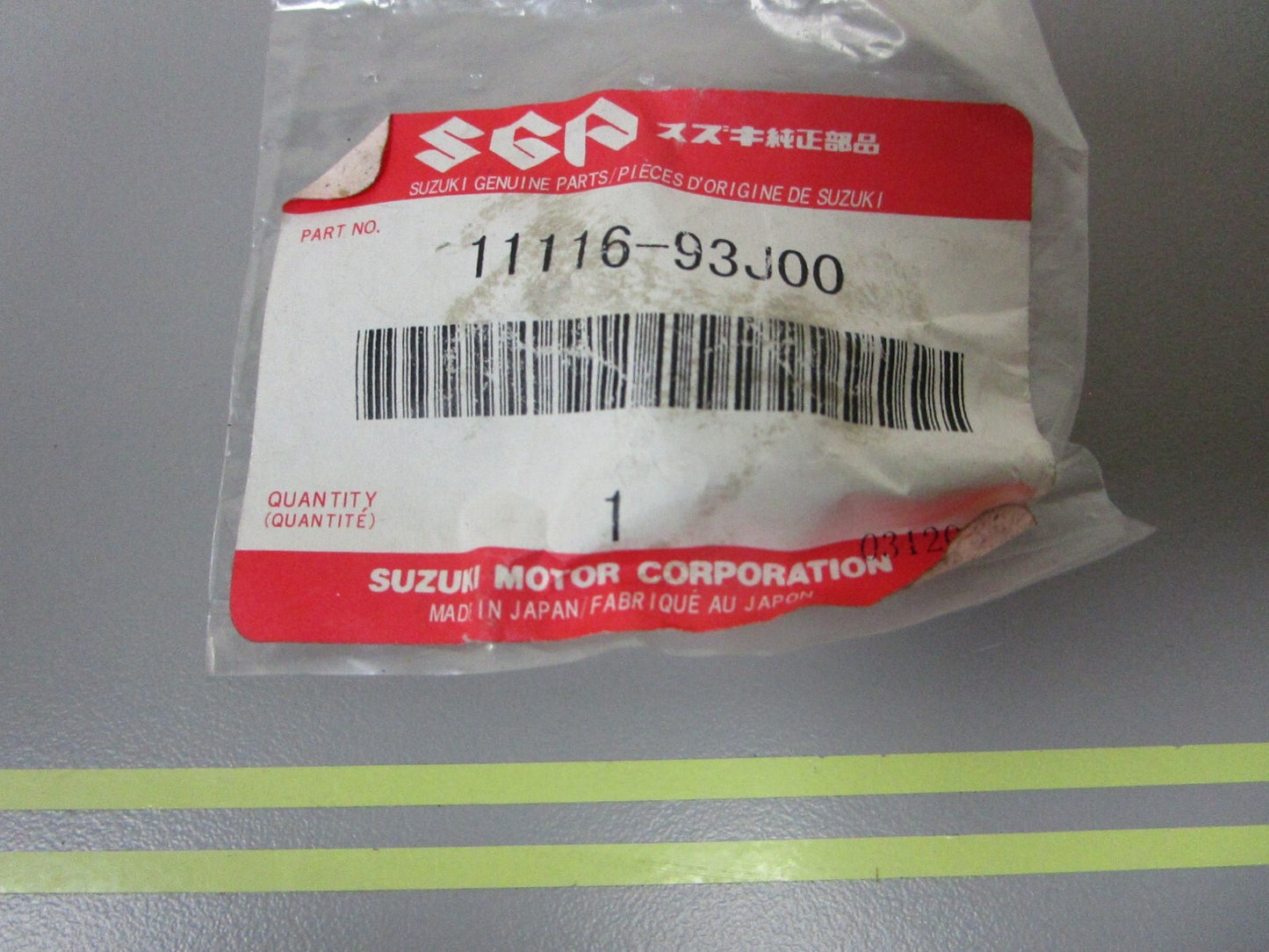 *NEW OEM* 0750 Suzuki PLUG 11116-93J00