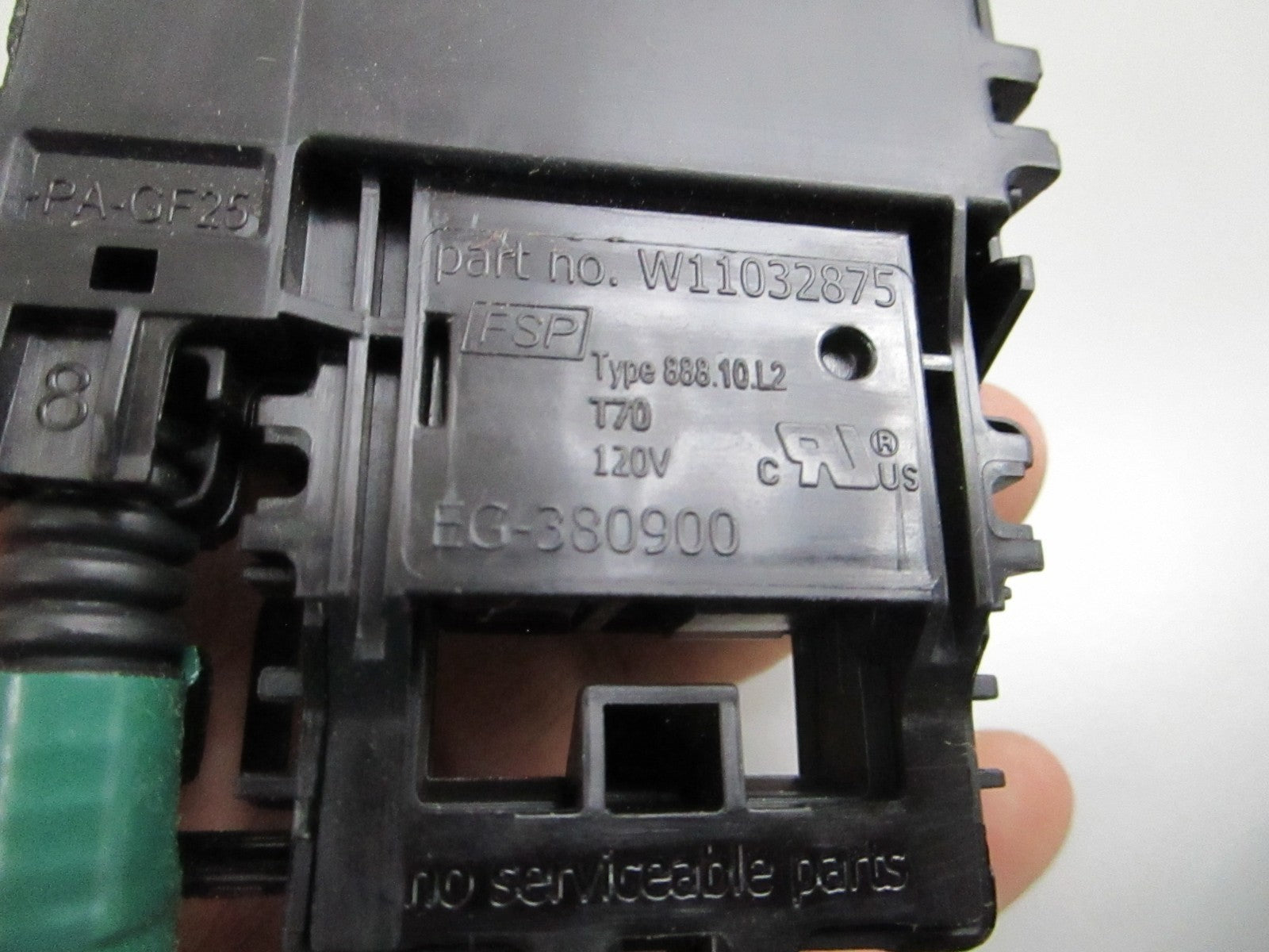NEW OEM W11394572 Whirlpool Latch 0810