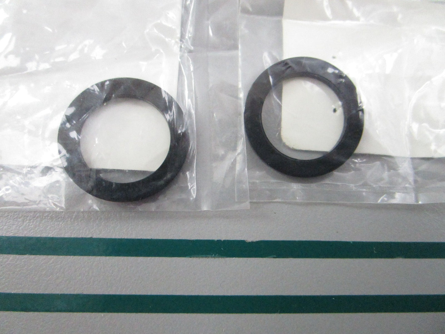 NEW OEM (LOT OF 2) 90202-15M37-00 Yamaha Washer 0810