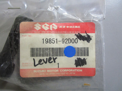 *NEW OEM* 0810 Suzuki Lever 19851-92D00