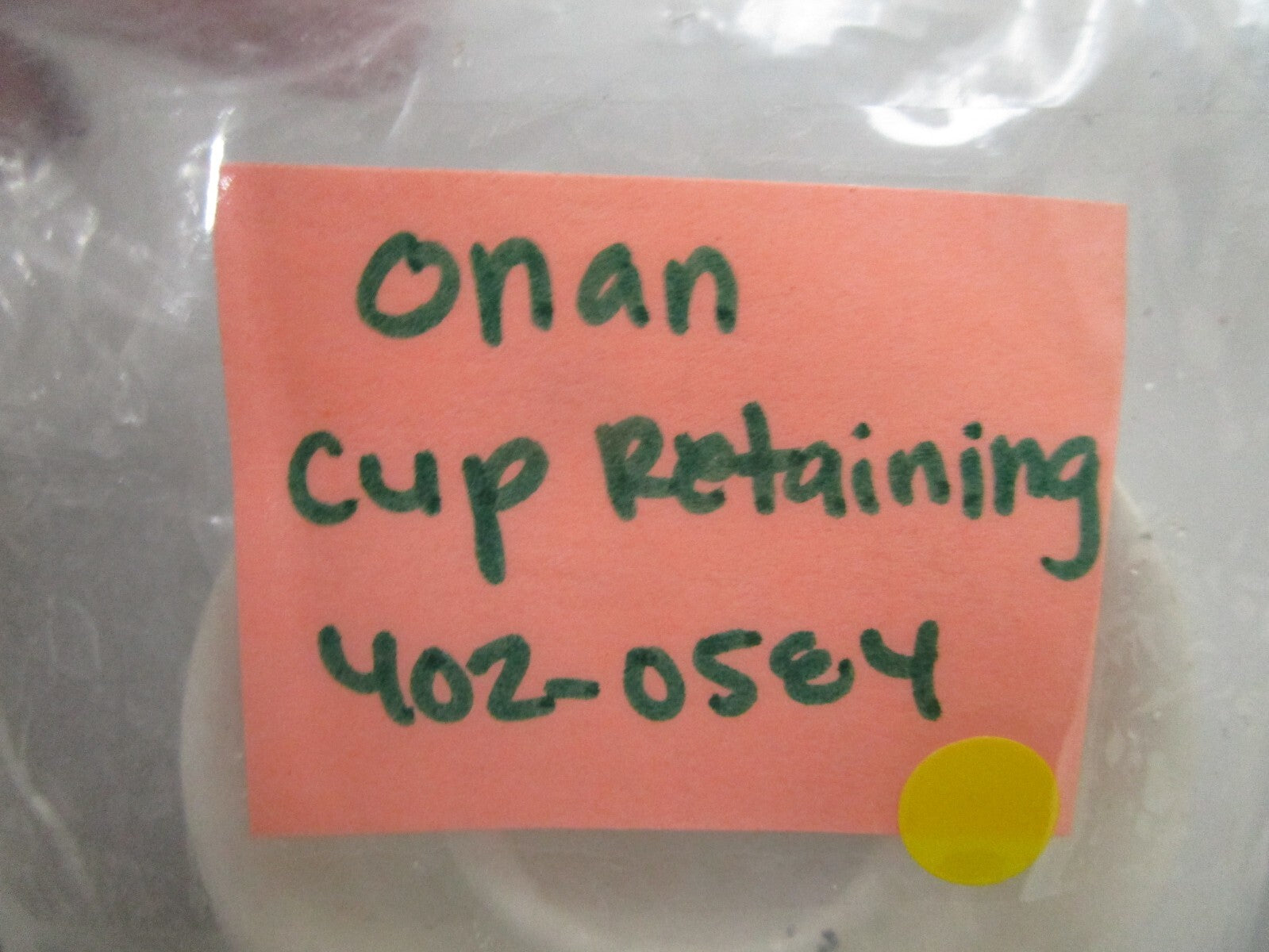 *NEW* 0810 Onan Retaining Cup 402-0584