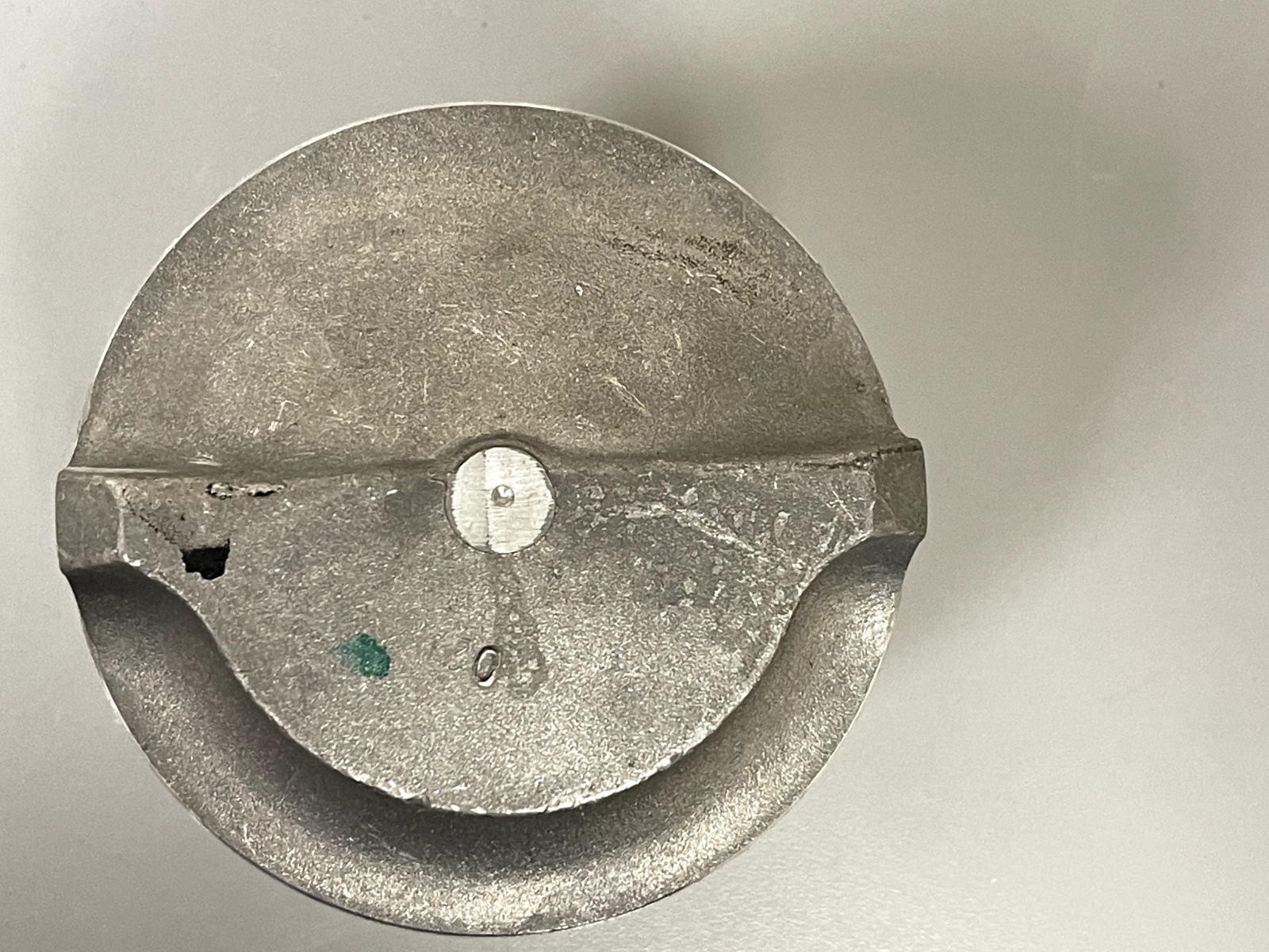 *NEW OEM* 0670 OMC Johnson Evinrude Piston 385569 0385569