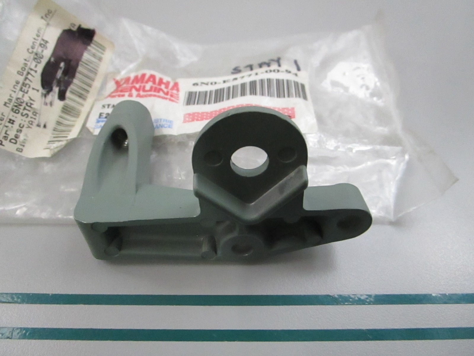 NEW OEM 6N0-E5772-00-94 Yamaha Stay 0810