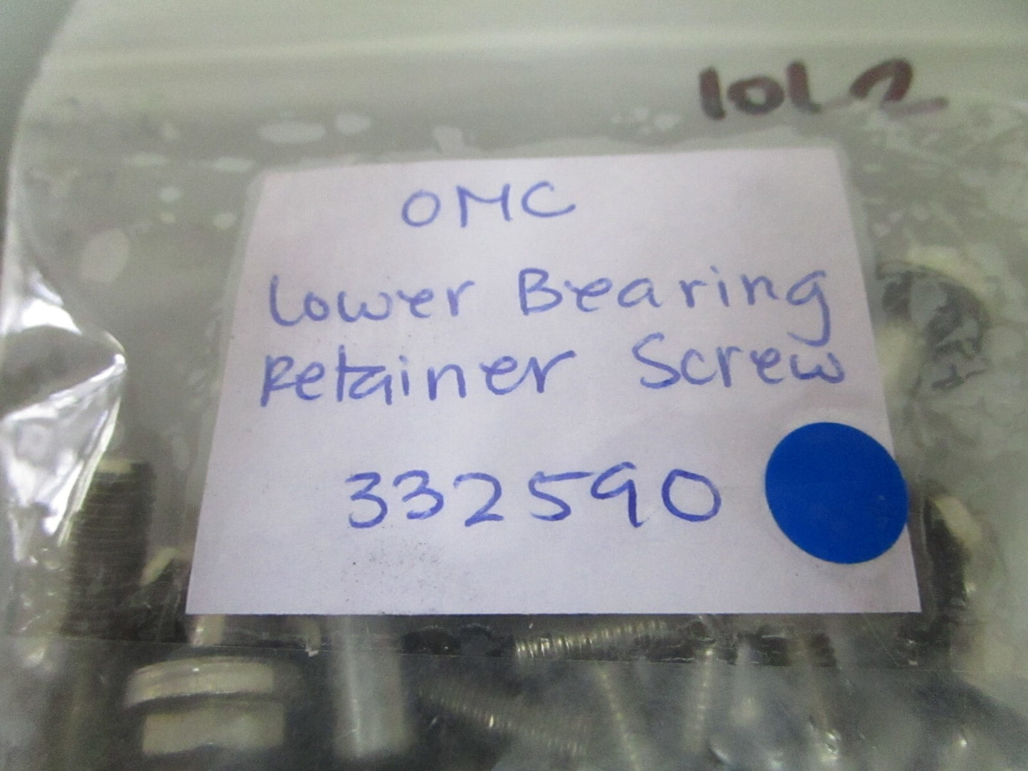 *NEW OEM* (LOT OF 2) 0810 OMC Johnson Evinrude Lower Bearing Screw 0332590
