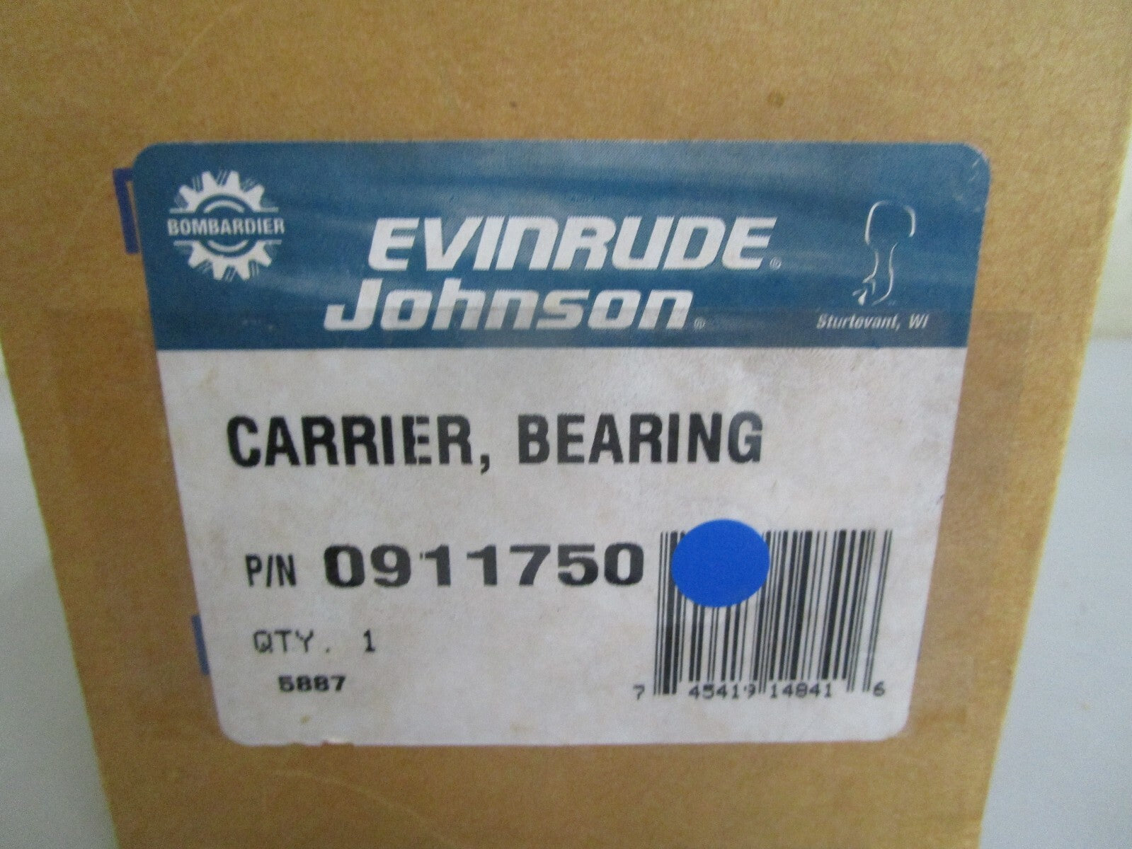 *NEW OEM* 0820 OMC Johnson Evinrude Bearing Carrier 911750 0911750