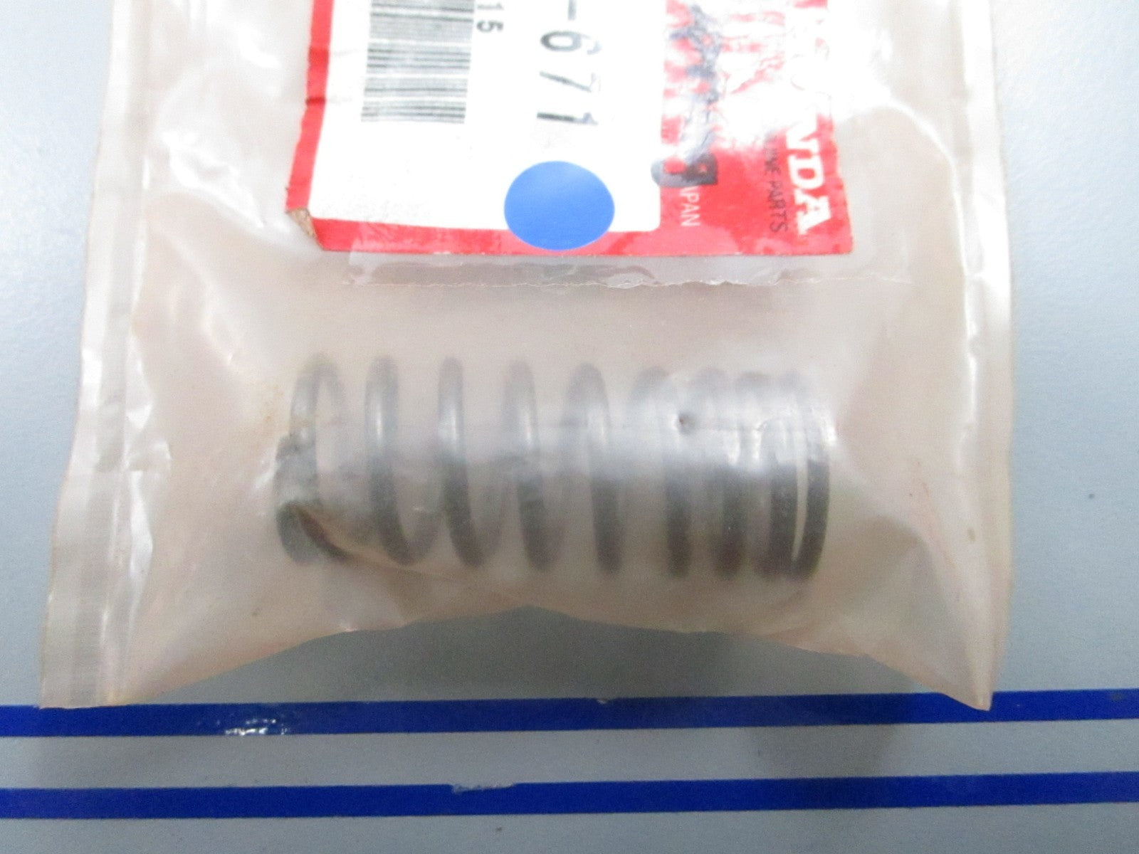 *NEW OEM* 0810 Honda Valve Spring 14761-HM3-671