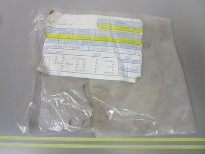 *NEW OEM* 0810 OMC Johnson Evinrude Impeller Housing Plate 915069 0916069