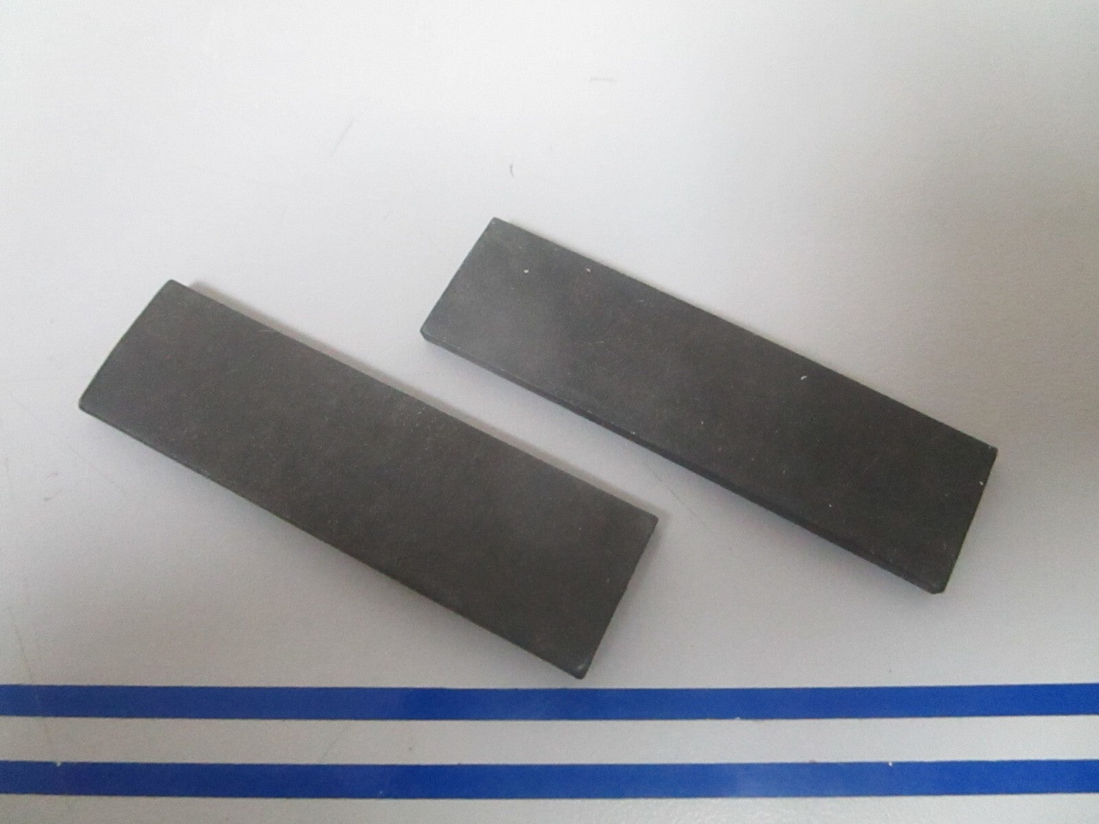 *NEW OEM* (LOT OF 2) 0810 OMC Johnson Evinrude Spacer 303929 0303929
