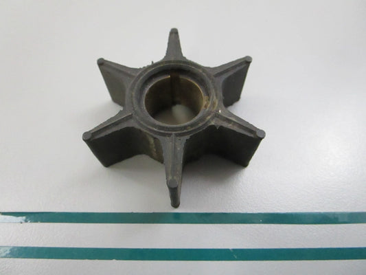 Mercury NEW OEM Water Pump Impeller 47-39487 20HP 200 Outboard NOS 0810