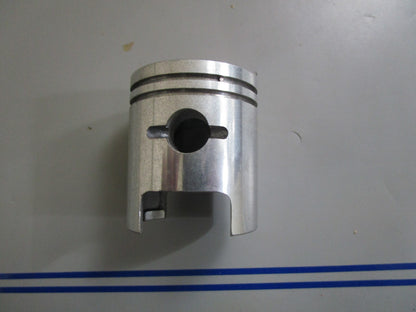 *NEW OEM* 0810 Suzuki Piston 12110-99002