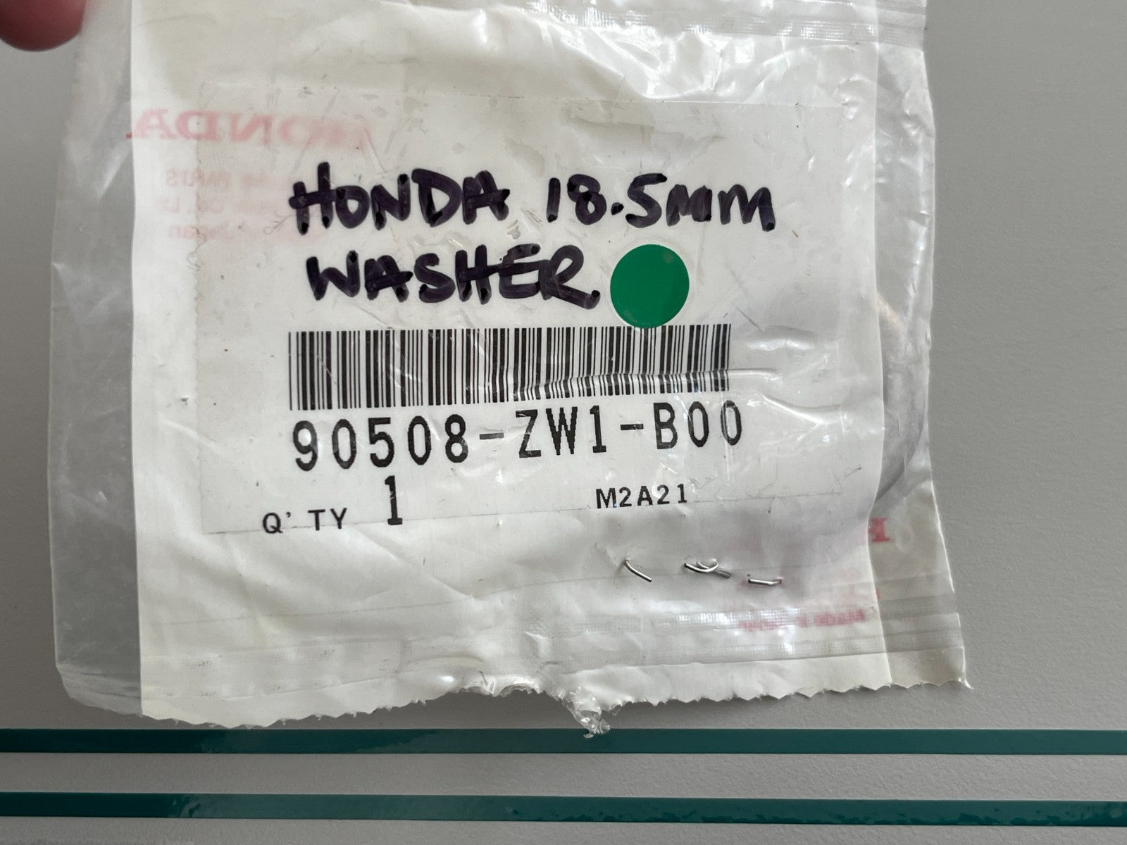 NEW OEM 90508-ZW1-B00 Honda 18.5mm Washer 0810