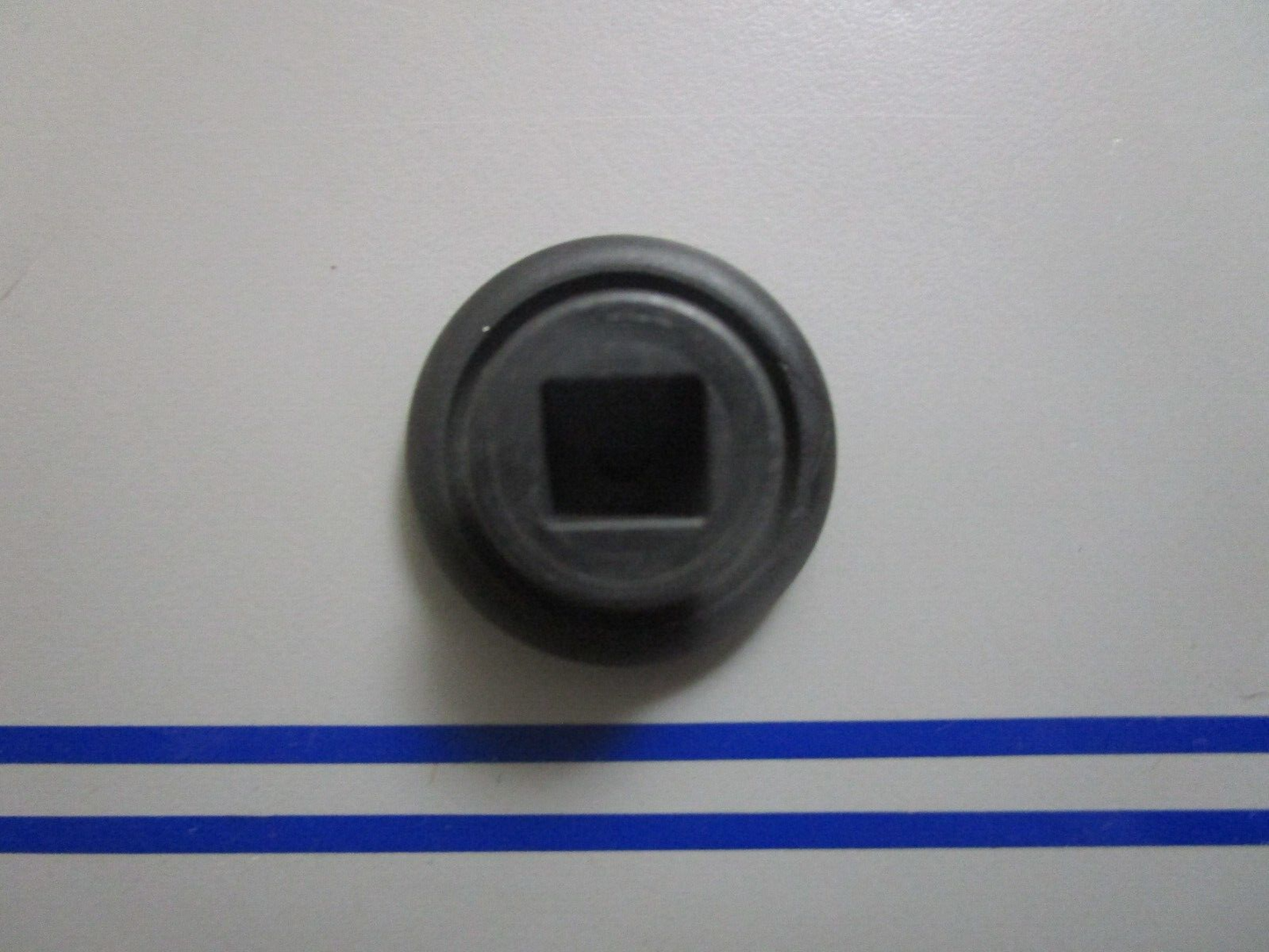 *NEW OEM* 0770 OMC Johnson Evinrude Choke Knob 329566 0329566