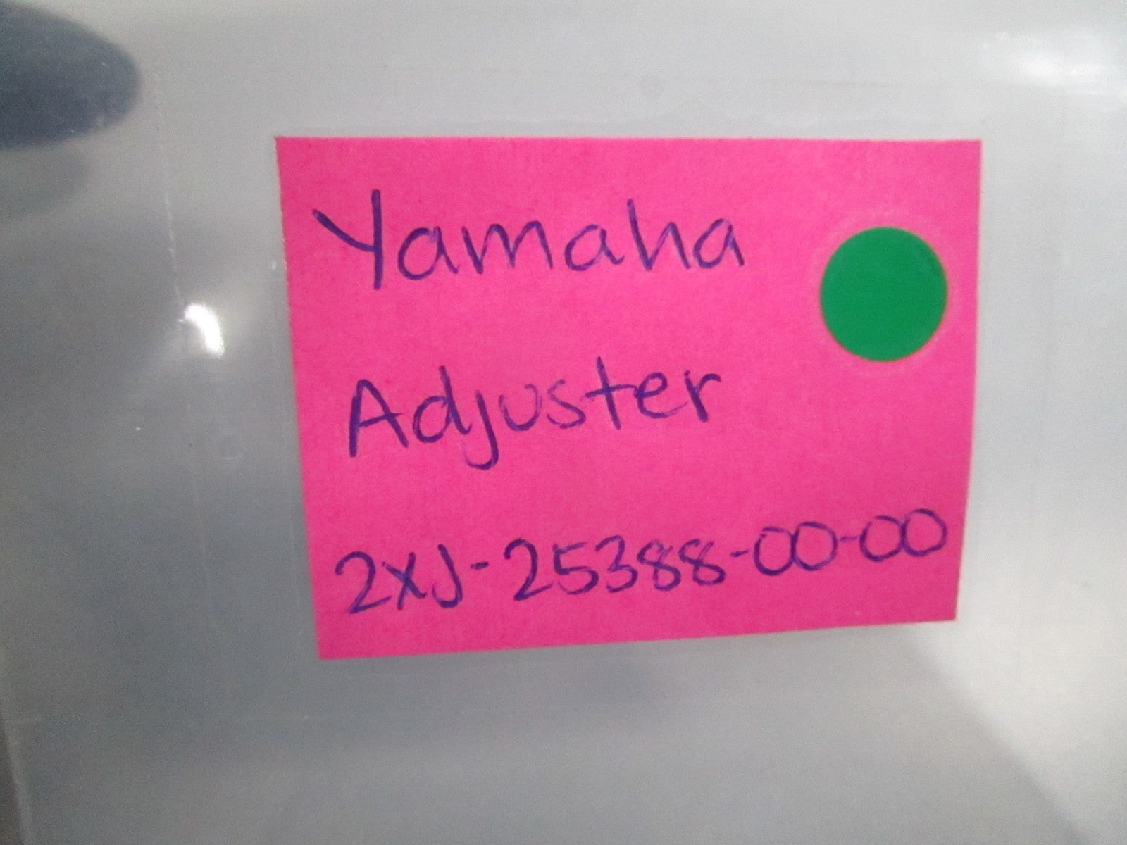 NEW OEM 2XJ-25388-00-00 Yamaha Adjuster 0810