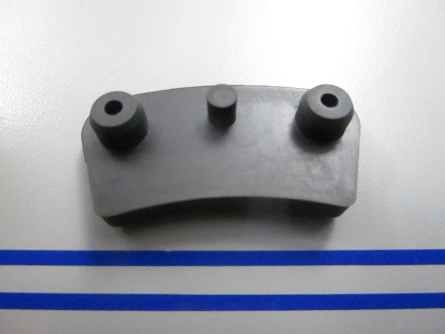 *NEW OEM* 0810 Mercury Quicksilver Rubber Bumper 18644