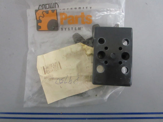 NEW OEM 118932 Crown Cover 0820