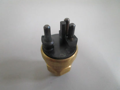 NEW OEM 0065459154 Mercedes-Benz Behr Temperature Sensor 0820