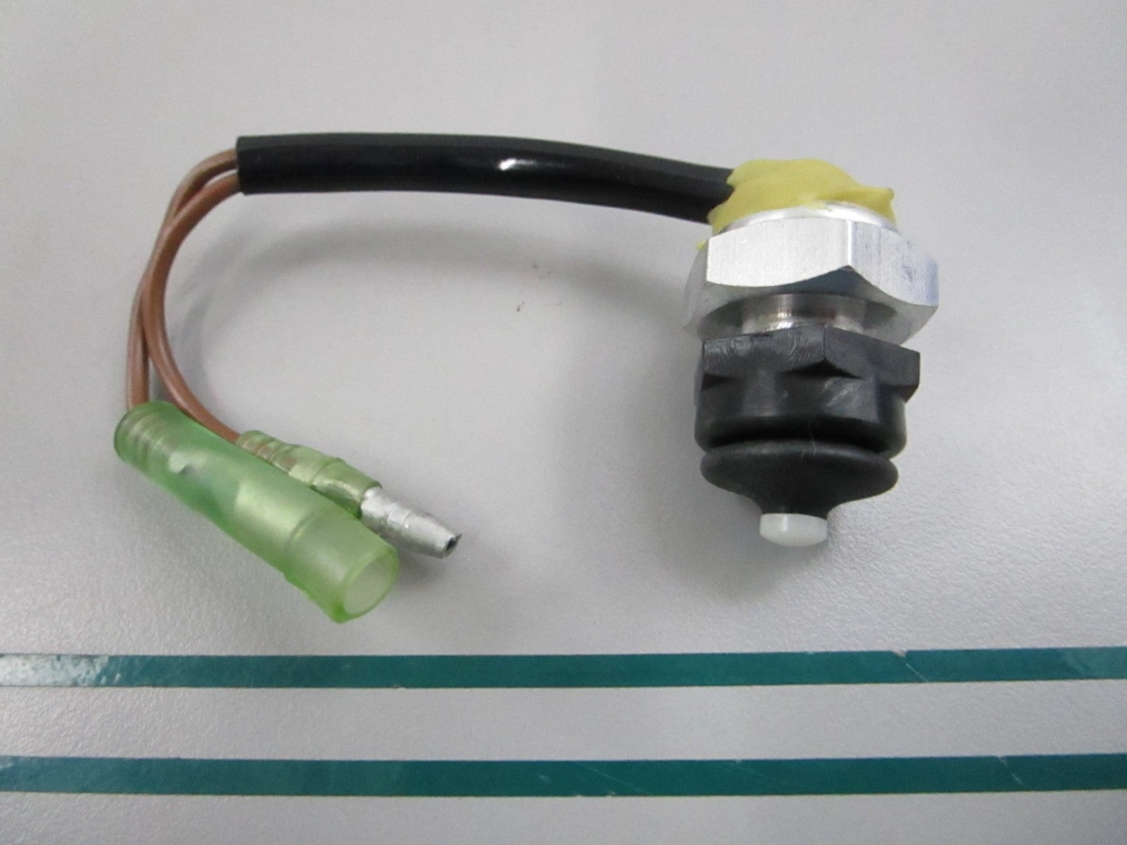 NEW OEM 689-82540-01-00 Yamaha Neutral Switch Assembly 0810