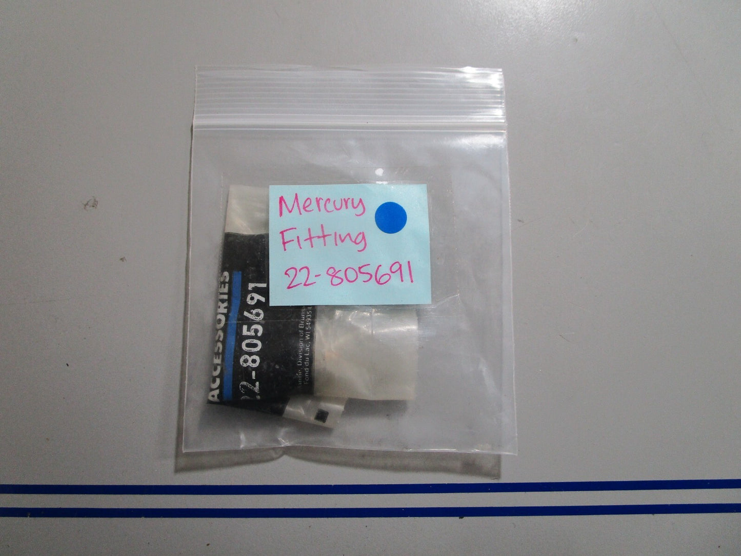 *NEW OEM* 0810 Mercury Quicksilver Fitting 22-805691