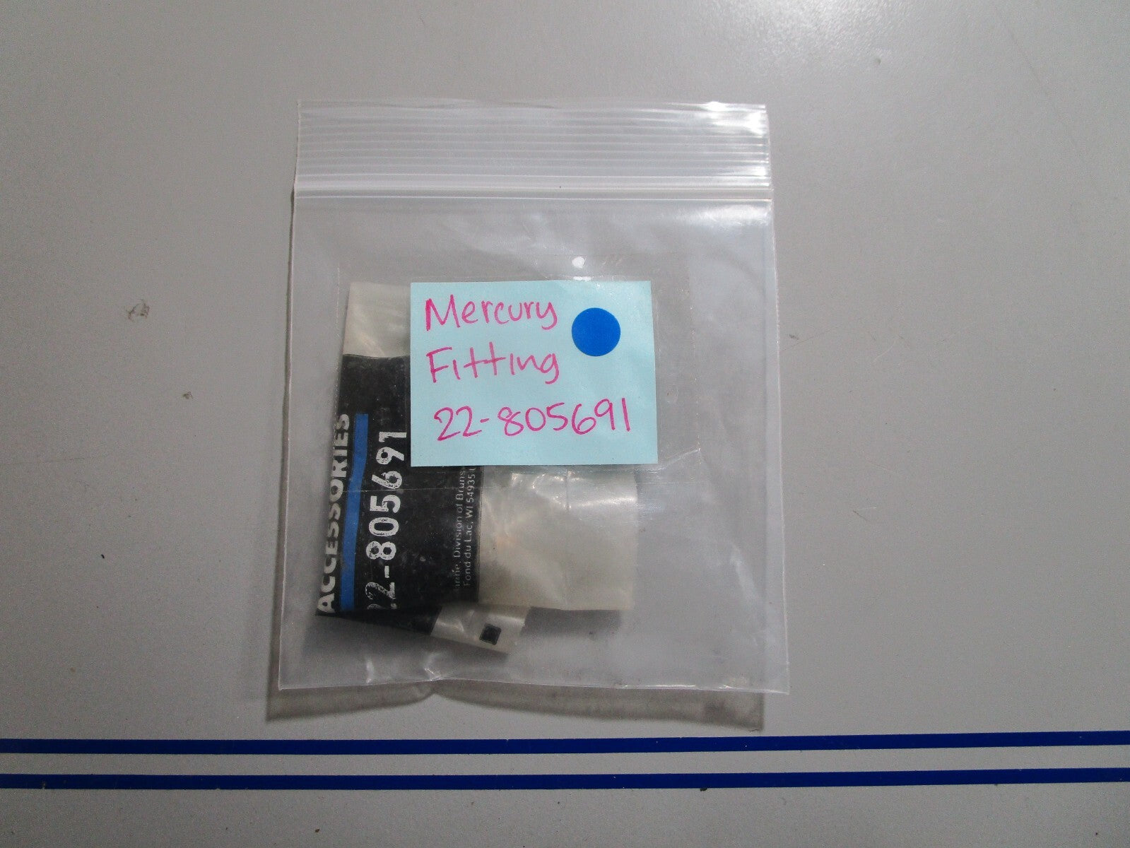 *NEW OEM* 0810 Mercury Quicksilver Fitting 22-805691