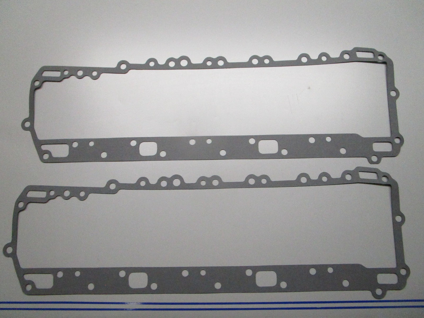 *NEW* (LOT OF 2) 0810 Sierra Gasket 18-2574 Replaces: Mercury 27-85495-2