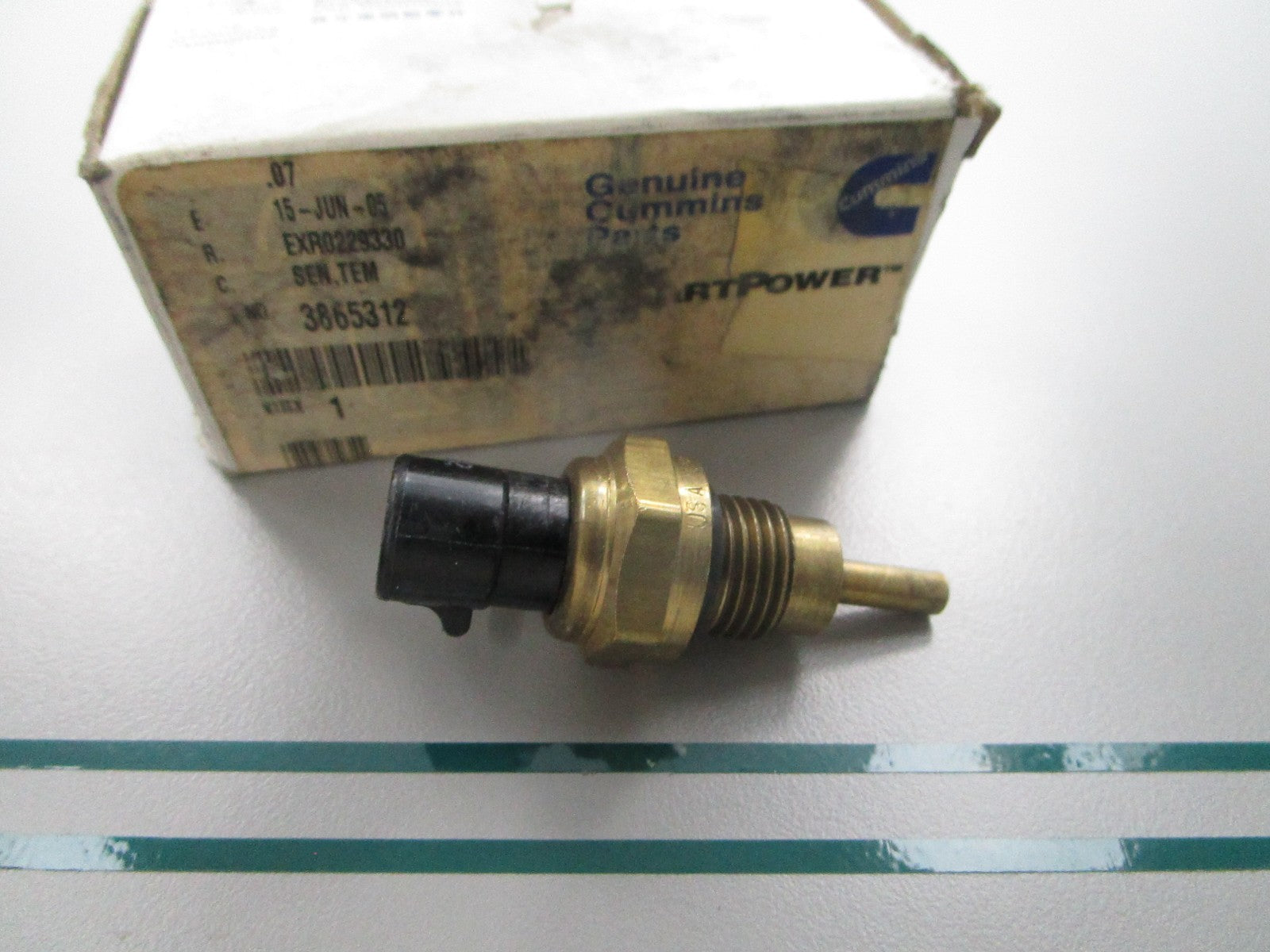 NEW OEM 3865312 Cummins Temperature Sensor 0810