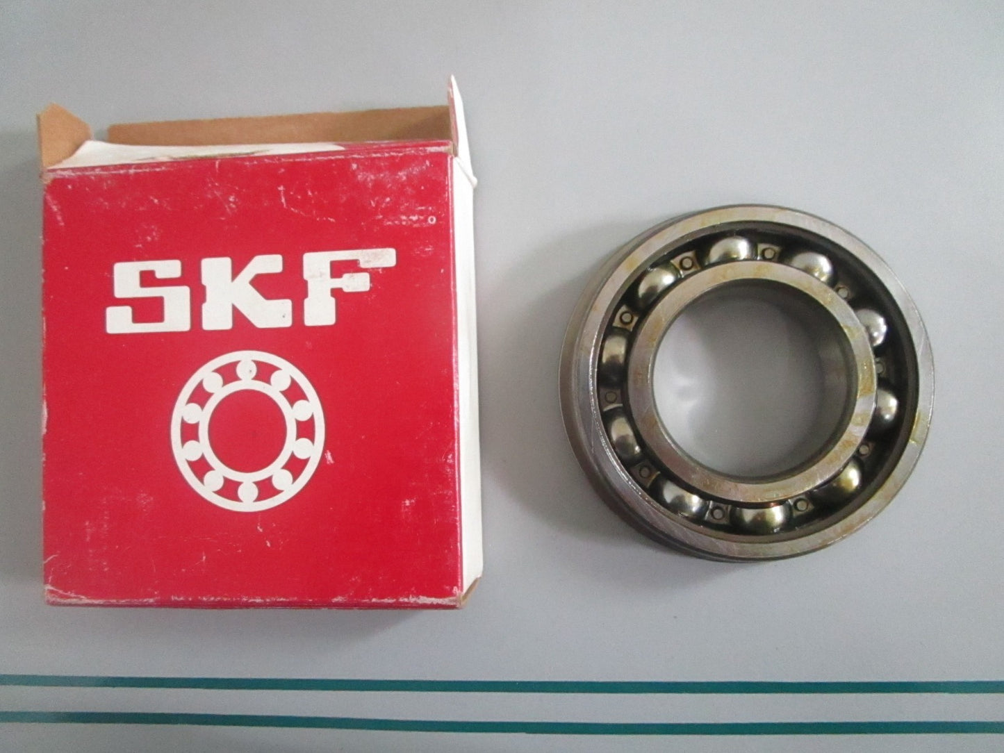 NEW OEM 6209 NRJ/EM SKF Ball Bearing 0820